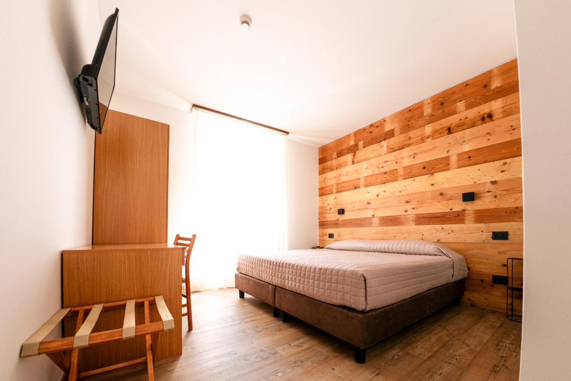 Hotel Vittoria 론체뇨 외부 사진