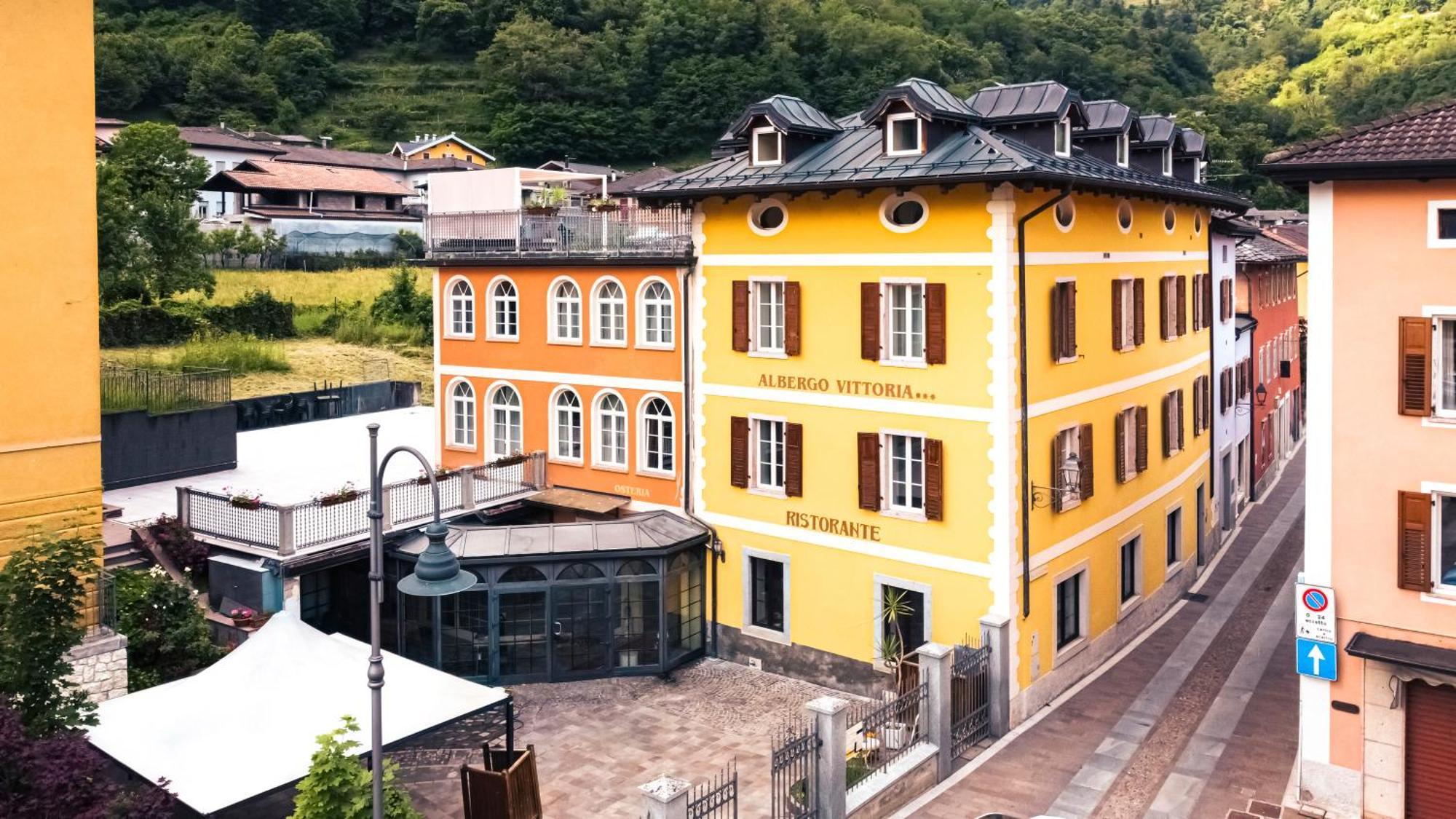 Hotel Vittoria 론체뇨 외부 사진