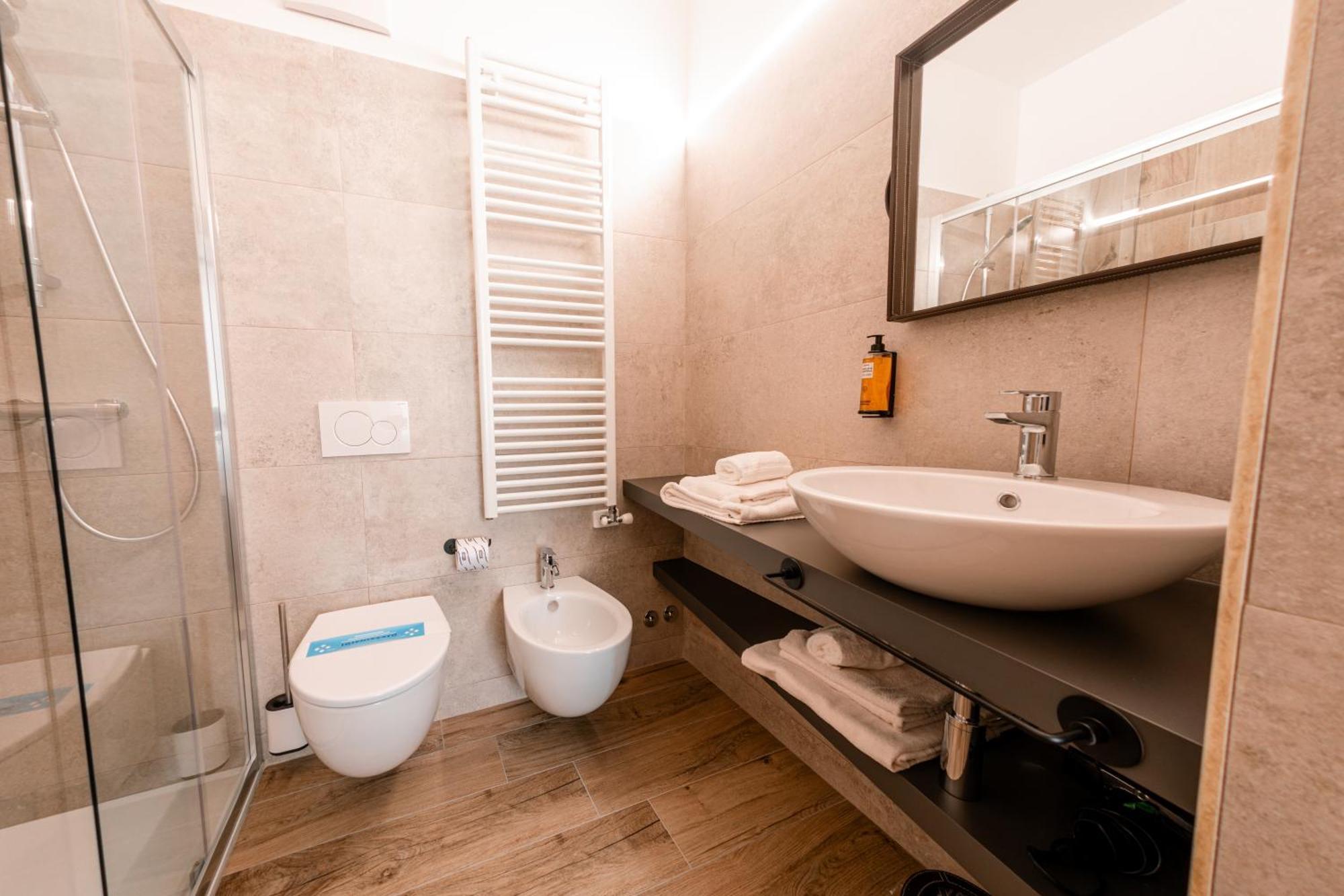 Hotel Vittoria 론체뇨 외부 사진